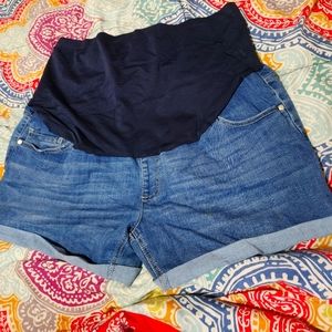 2x XXL 20 Maternity denim Jean shorts no boundaries